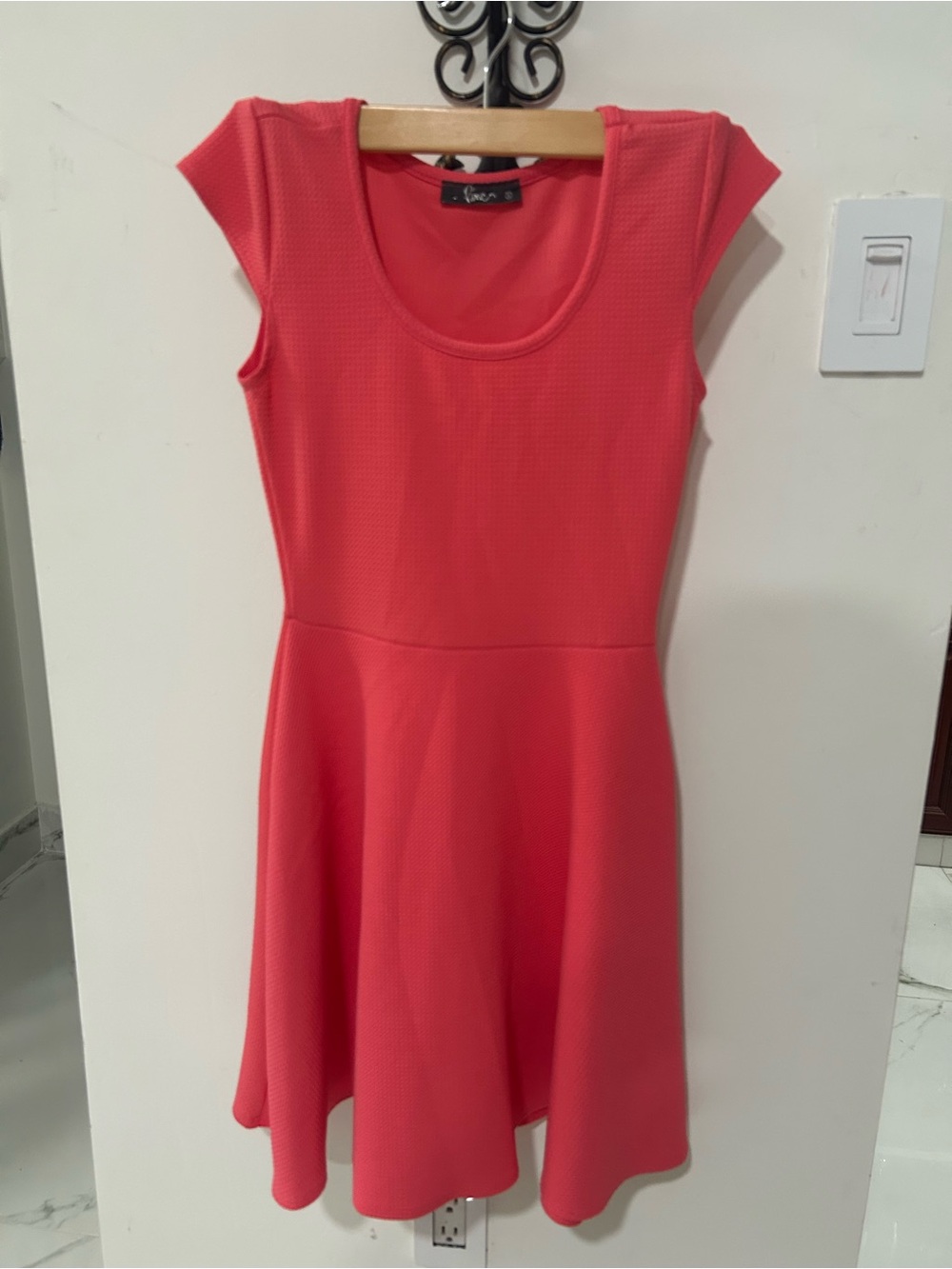 Lime Pink Solid Fit & Flare Scoop Neck Sleeveless Knee Dress Poly Span S